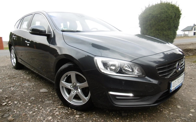 Volvo V60 cena 38900 przebieg: 274213, rok produkcji 2015 z Nowe Warpno małe 781